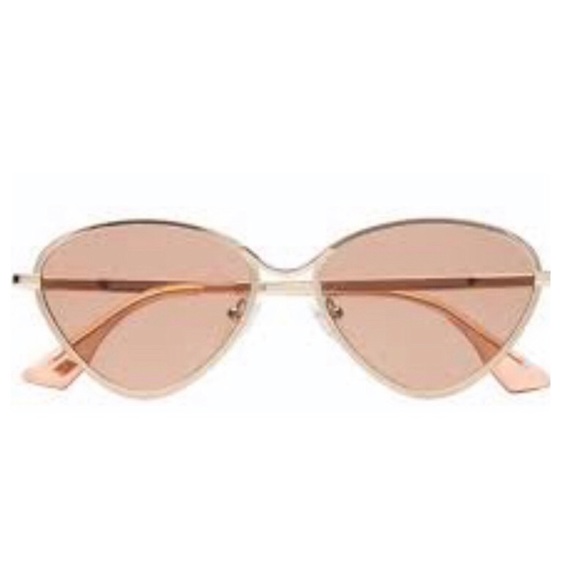 Le Specs GIGI HADID Gold Bazaar Sunglasses - Picture 3 of 13